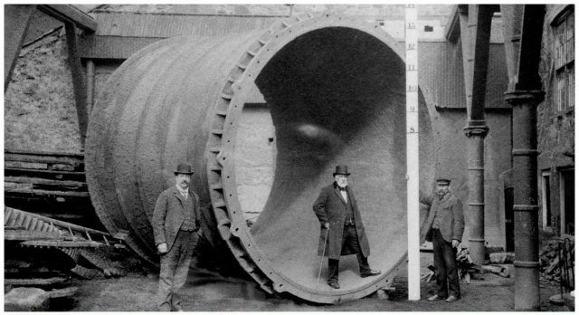 Francis Harvey, Jebus Bickle (an important figure at Harvey's who came from a large family of engineers) and the foreman Billy Gilbert